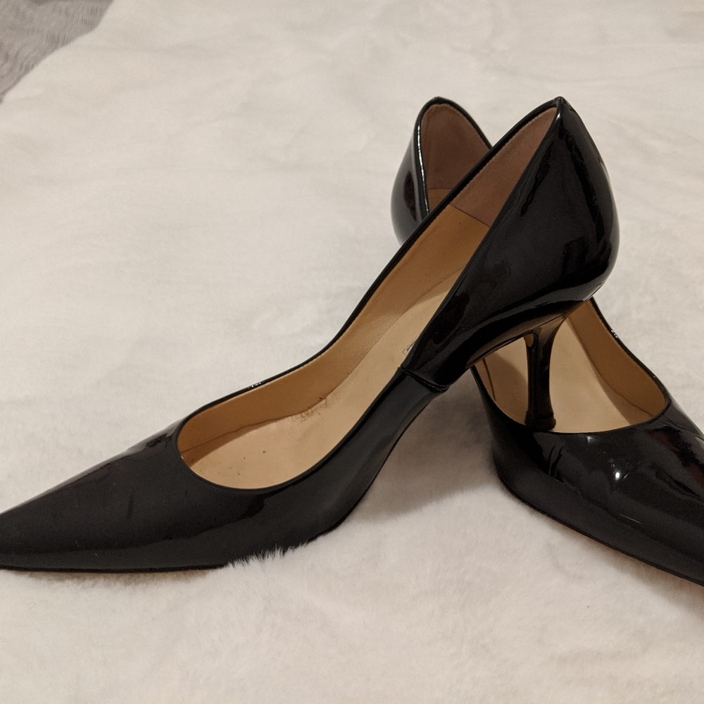 Charles David Black Leather Pumps